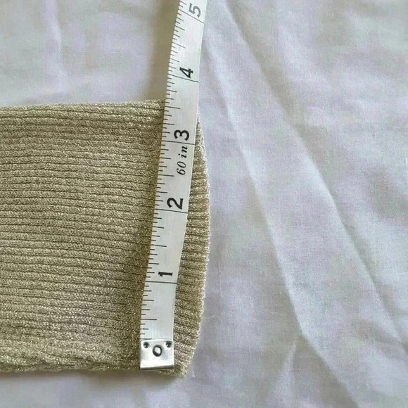 August silk faux pearl design L - Picture 7 of 8